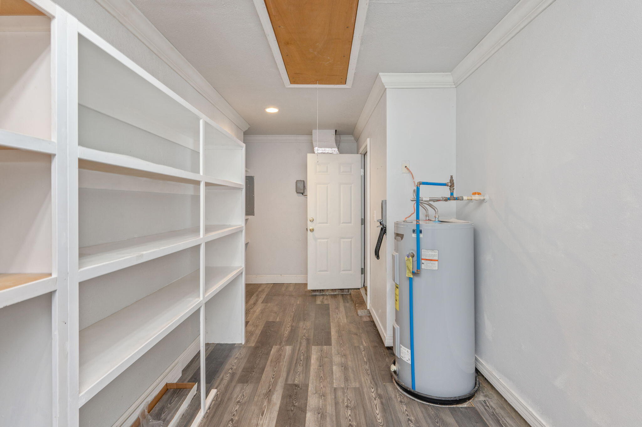 410 Winddrift Court Crestview, FL 32536 - Photo 42 of 44 a view of entryway with wooden floor
