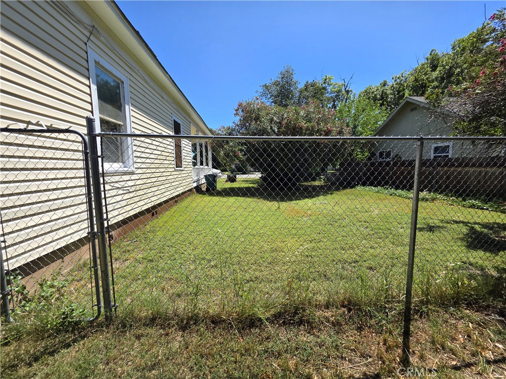 1414 Marin Street Corning, CA 96021 - Photo 35 of 43 a view of a backyard with a garden