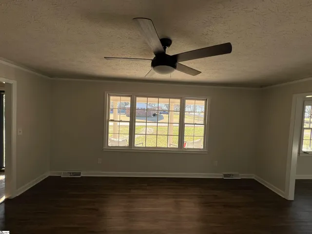 $359,000 | 304 Old Stagecoach Road, Easley, SC 29642