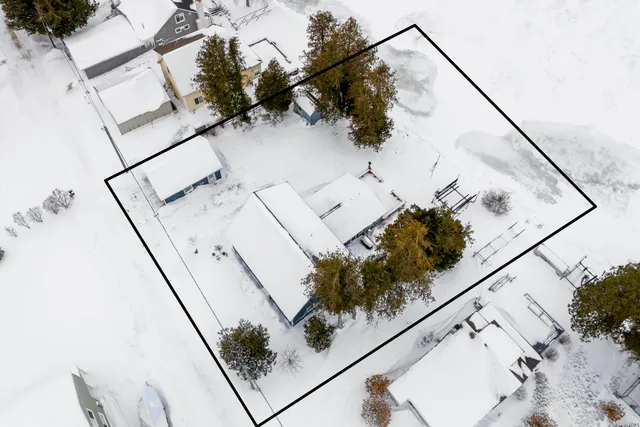 $1,250,000 | 7954 Cedar Street, Beulah, MI 49617