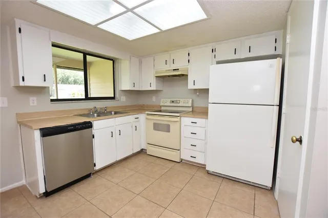 $1,365 | 1440 Ridge Lake Court, Lakeland, FL 33801