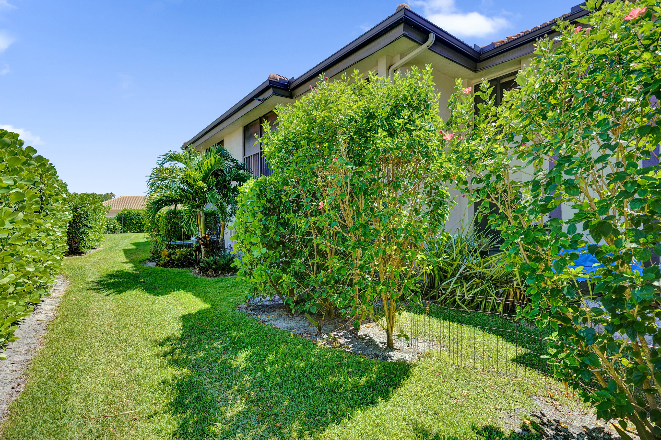 5201 West Club Circle, Unit 103 Boca Raton, FL 33487 - Photo 30 of 40 BACKYARD VIEW