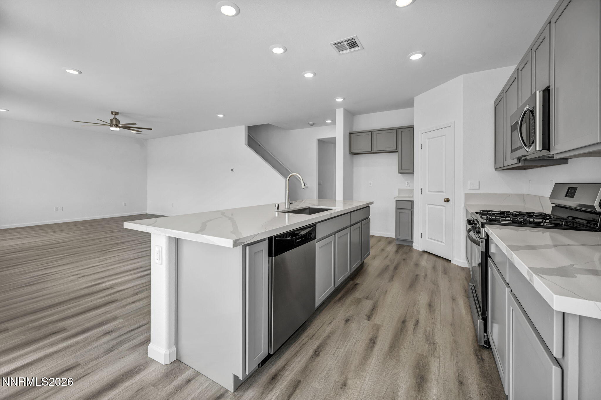 725 Kess Way, Unit LOT 43 Reno, NV 89506 - Photo 11 of 29 13-web-or-mls-725-kess-way