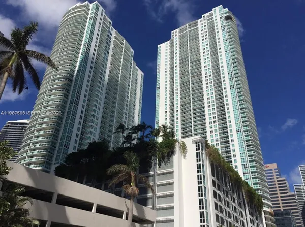 $3,000 | 950 Brickell Bay Drive, Unit 1109, Miami, FL 33131