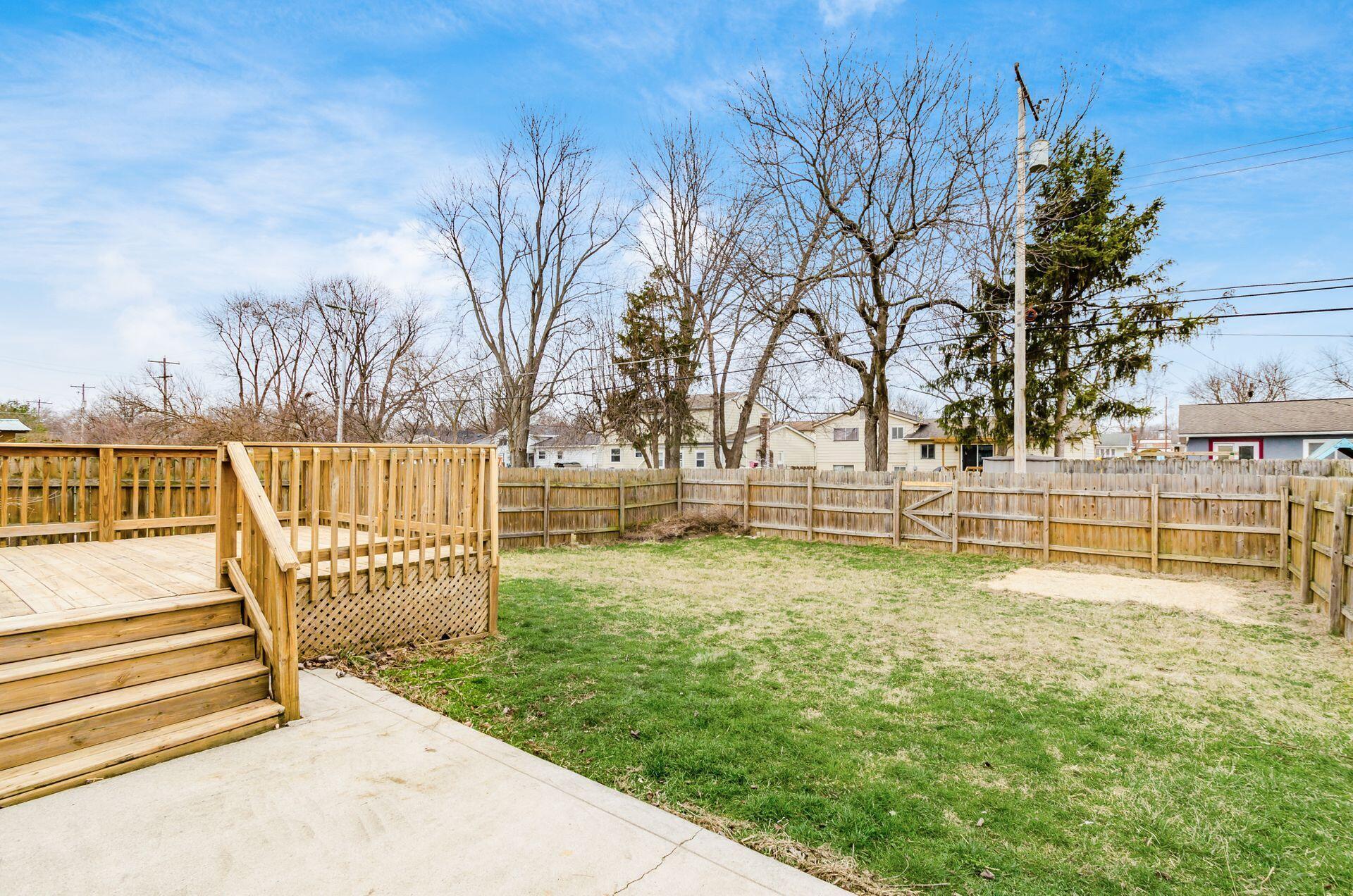 2212 Margo Road Columbus, OH 43229 - Photo 32 of 32 032_a5d4b4_L 2212 Margo Rd059