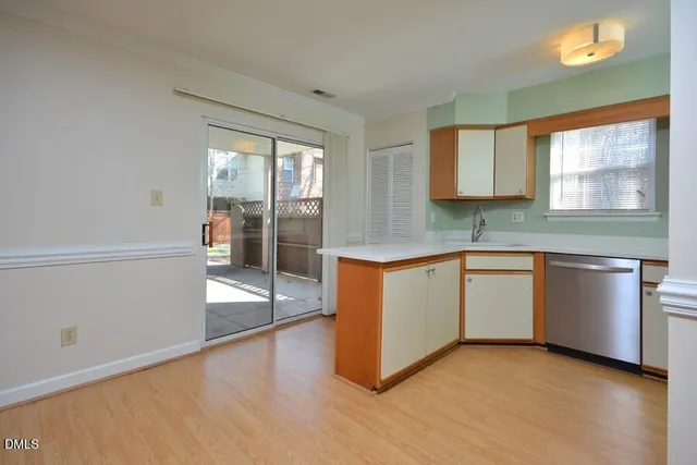 $1,800 | 425 Summerwalk Circle, Chapel Hill, NC 27517