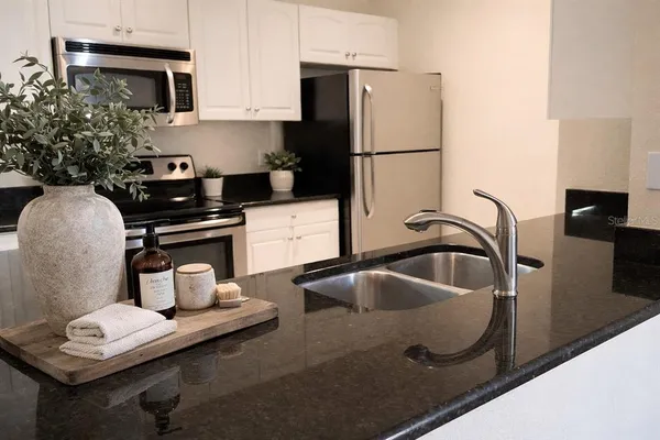 $1,725 | 860 North Orange Avenue, Unit 440, Orlando, FL 32801