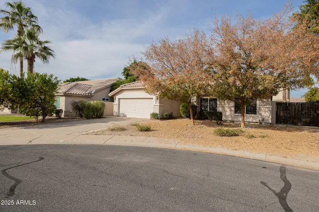 $2,395 | 4284 East Harwell Court, Gilbert, AZ 85234