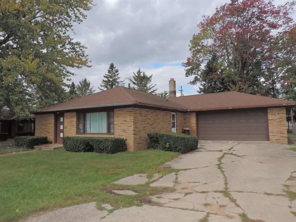 $199,900 | 510 East Main Street, Suring, WI 54174