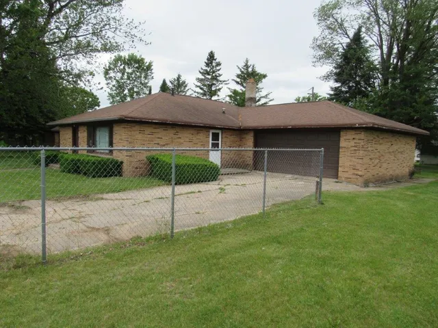 $199,900 | 510 East Main Street, Suring, WI 54174
