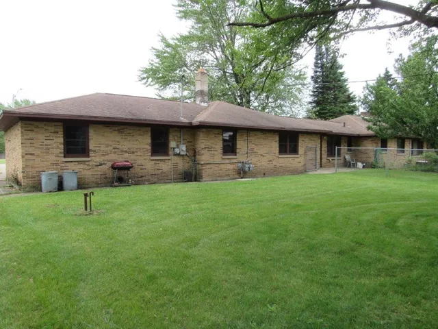 $199,900 | 510 East Main Street, Suring, WI 54174