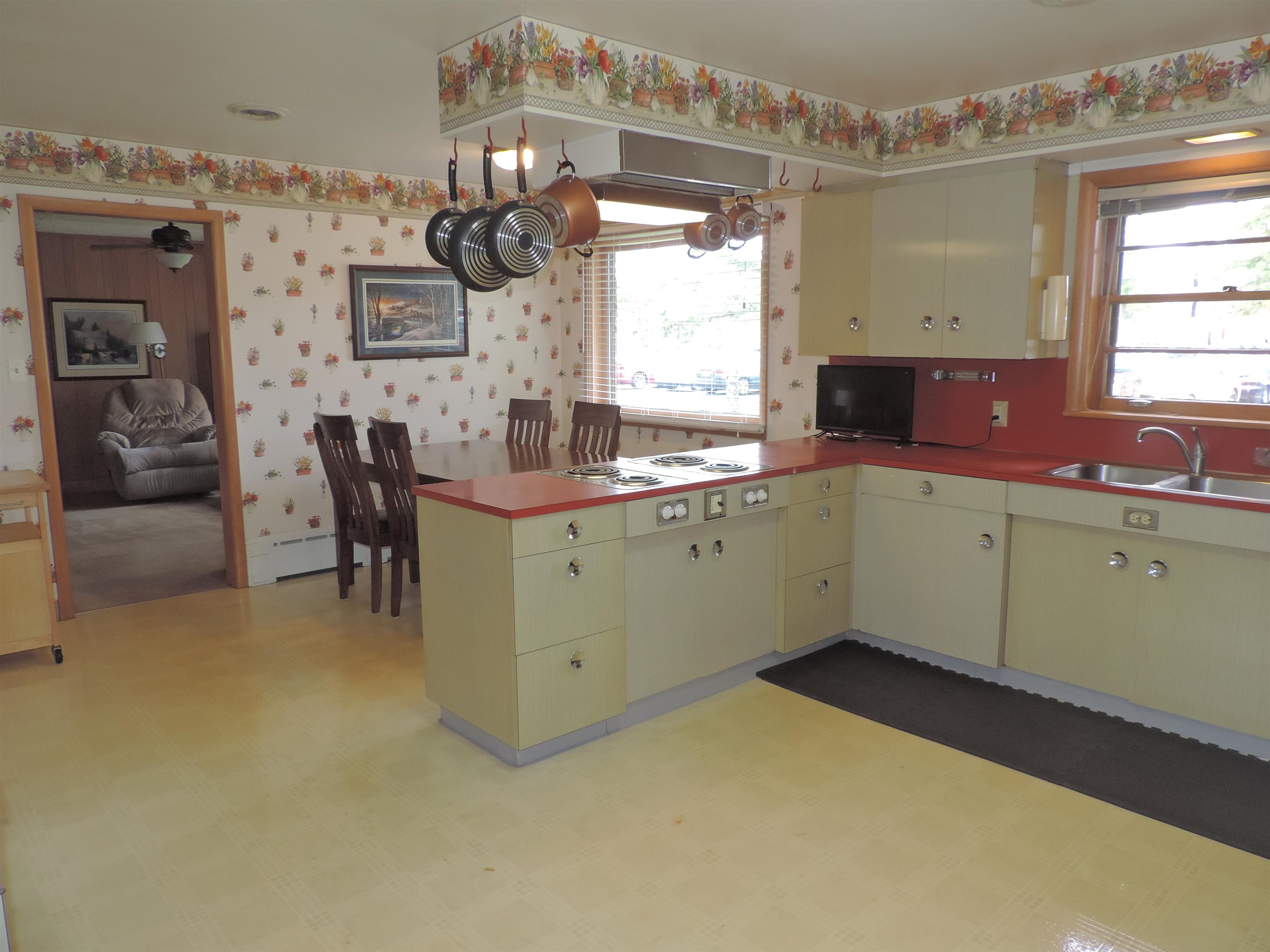 510 East Main Street Suring, WI 54174 - Photo 6 of 46