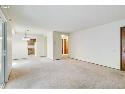 $179,900 | 10840 Southwest Meadowbrook Drive, Unit 57, Portland, OR 97224