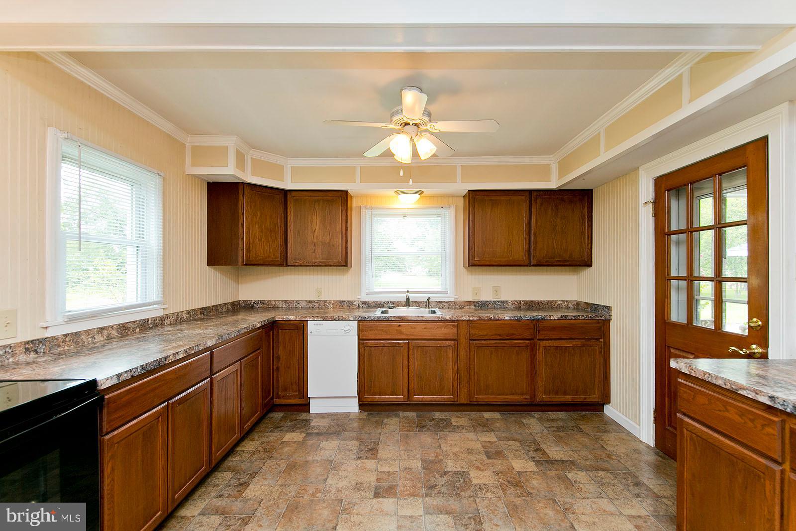 482 Stephenson Road Stephenson, VA 22656 - Photo 6 of 49 Gallery Image 6