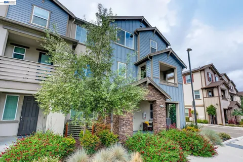 $959,000 | 241 North N Street, Livermore, CA 94551