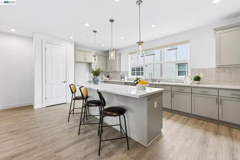 $959,000 | 241 North N Street, Livermore, CA 94551