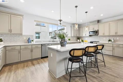$959,000 | 241 North N Street, Livermore, CA 94551