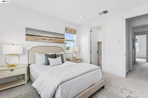 $959,000 | 241 North N Street, Livermore, CA 94551