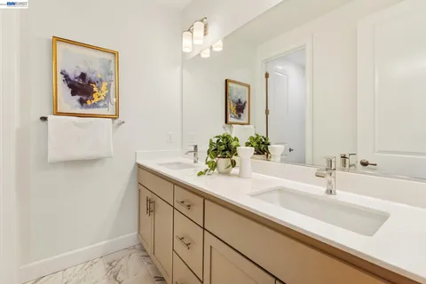 $959,000 | 241 North N Street, Livermore, CA 94551
