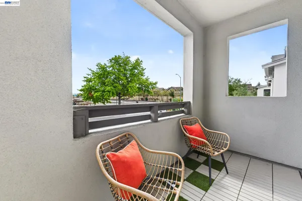 $989,000 | 241 North N Street, Livermore, CA 94551