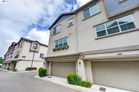 $959,000 | 241 North N Street, Livermore, CA 94551