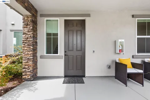 $959,000 | 241 North N Street, Livermore, CA 94551