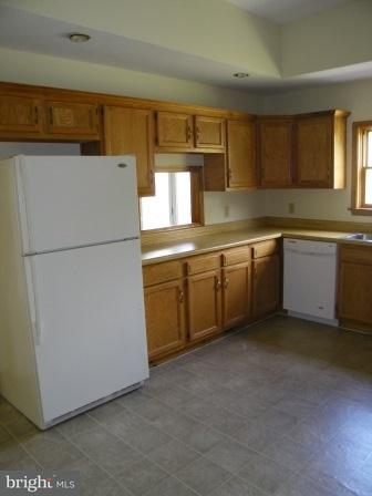 5173 Snyder Mill Road Spring Grove, PA 17362 - Photo 7 of 28
