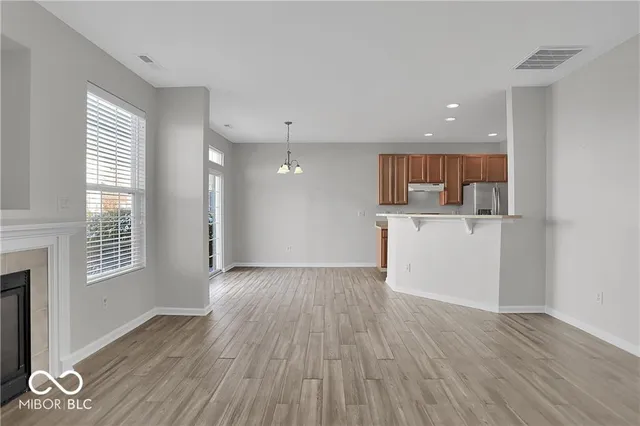 $2,000 | 4024 Eldor Flower Drive, Zionsville, IN 46077