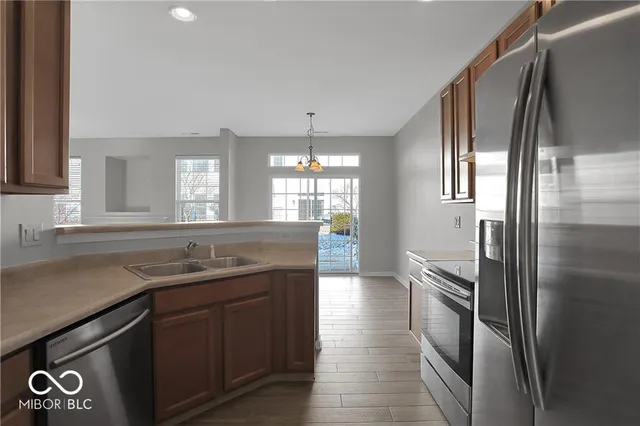 $2,000 | 4024 Eldor Flower Drive, Zionsville, IN 46077