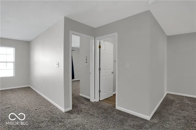 $2,000 | 4024 Eldor Flower Drive, Zionsville, IN 46077