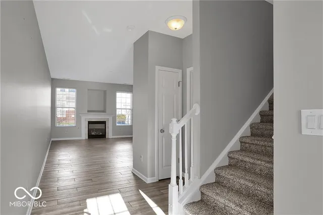 $2,000 | 4024 Eldor Flower Drive, Zionsville, IN 46077