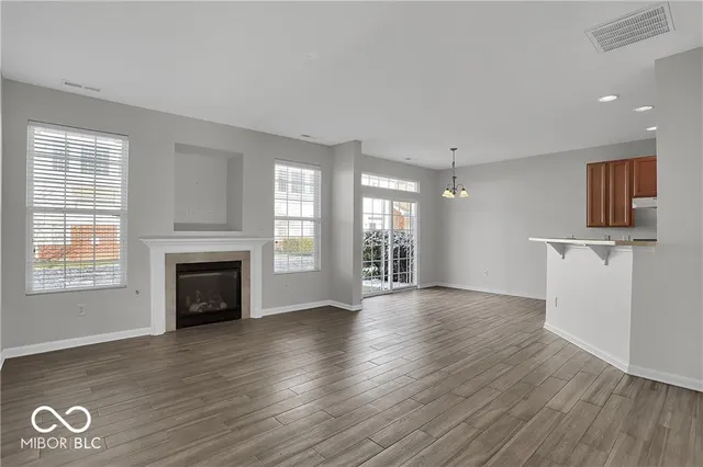 $2,000 | 4024 Eldor Flower Drive, Zionsville, IN 46077