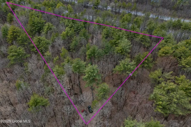 $100,000 | 112 Redmond Road, Moreau, NY 12831