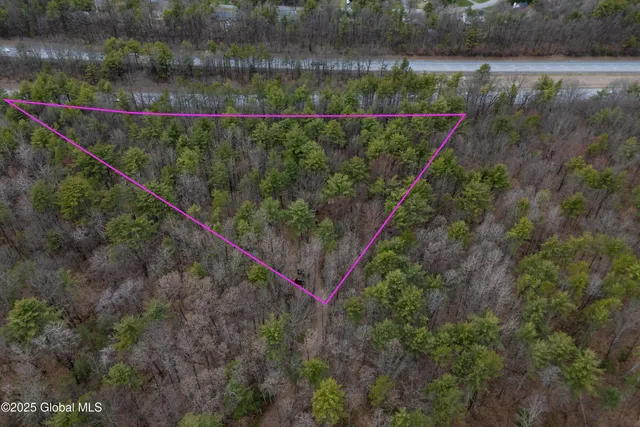 $100,000 | 112 Redmond Road, Moreau, NY 12831