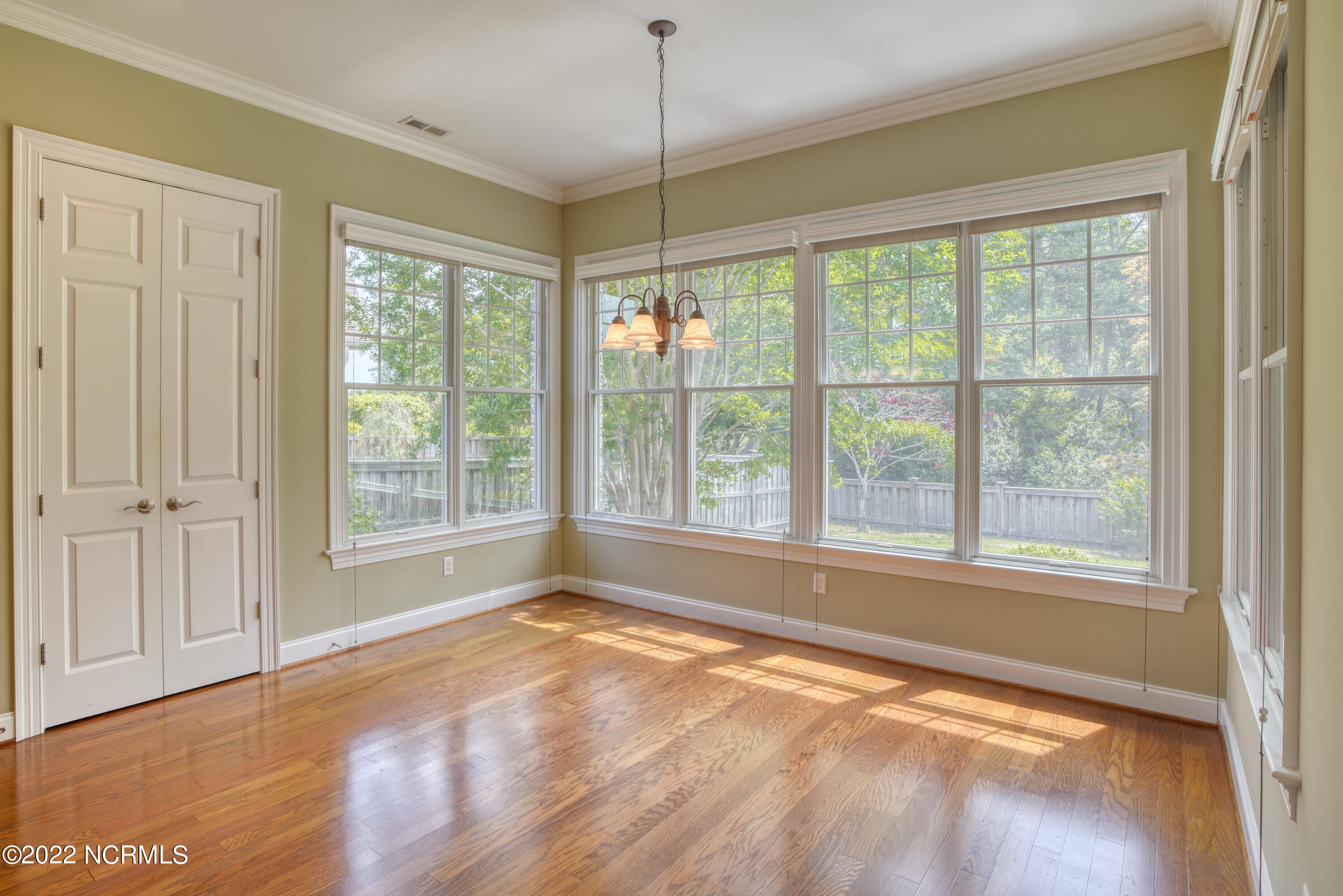 604 Tanbridge Road Wilmington, NC 28405 - Photo 13 of 33 Breakfast Nook