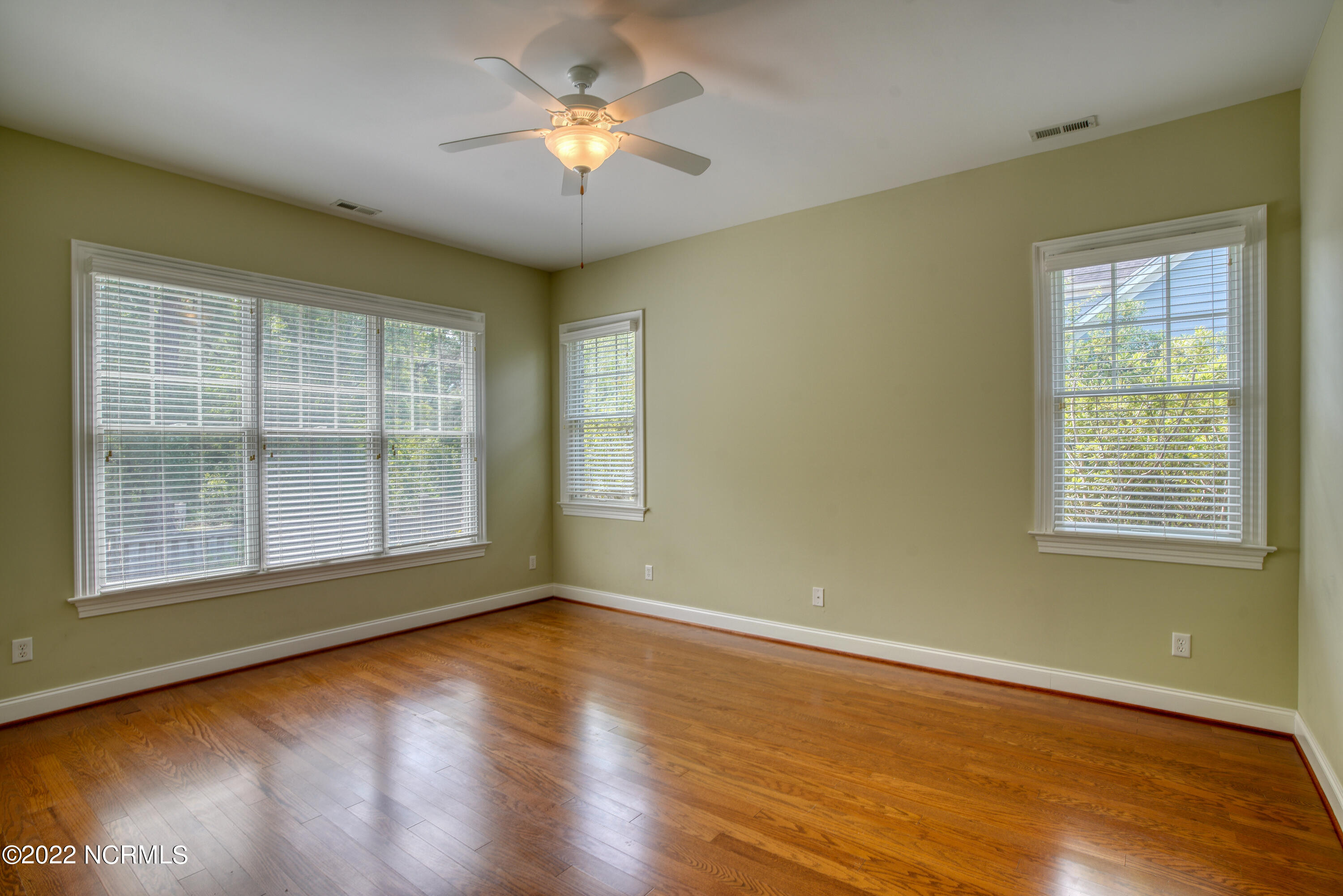 604 Tanbridge Road Wilmington, NC 28405 - Photo 15 of 33 Master Bedroom