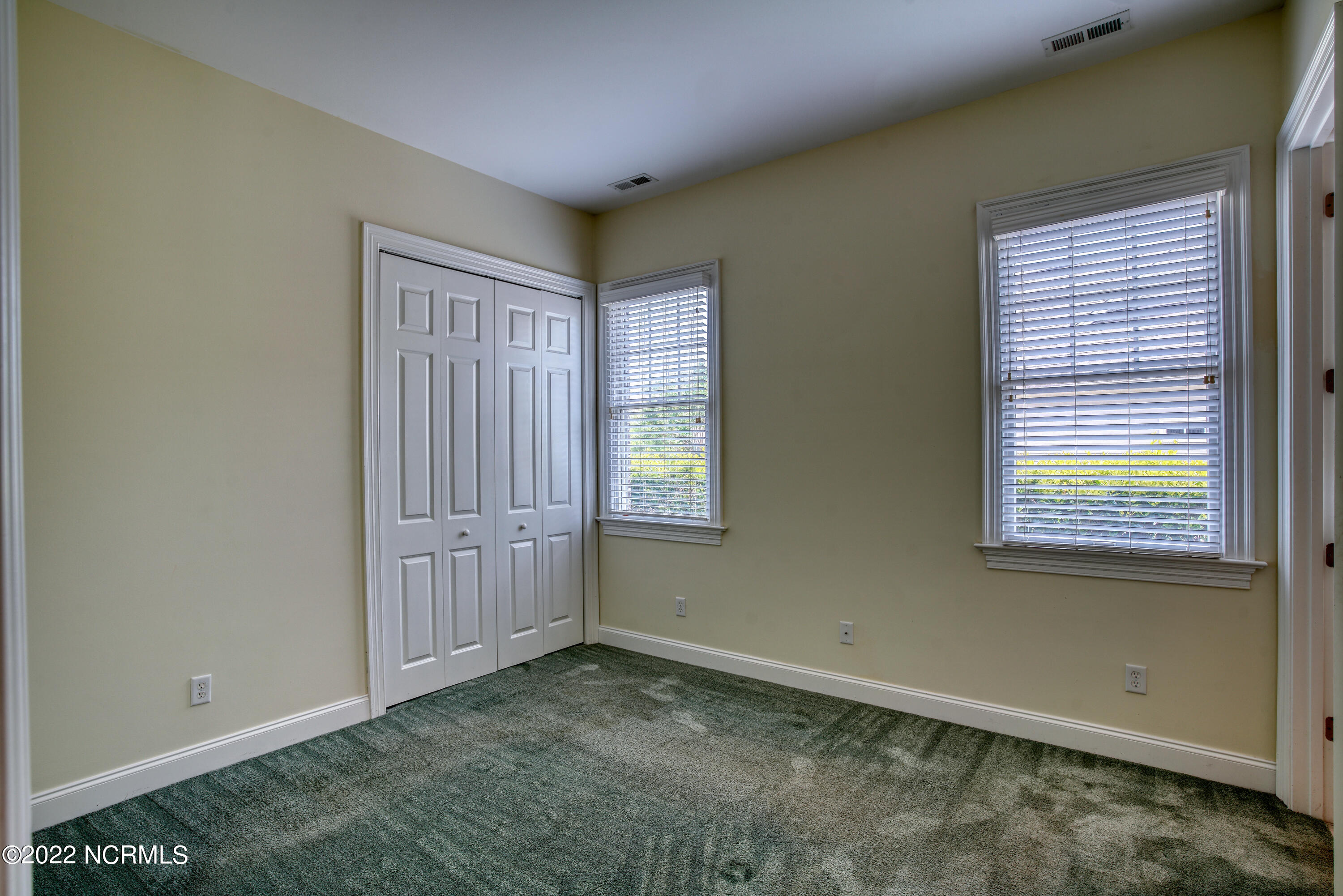 604 Tanbridge Road Wilmington, NC 28405 - Photo 22 of 33 Guest Bedroom