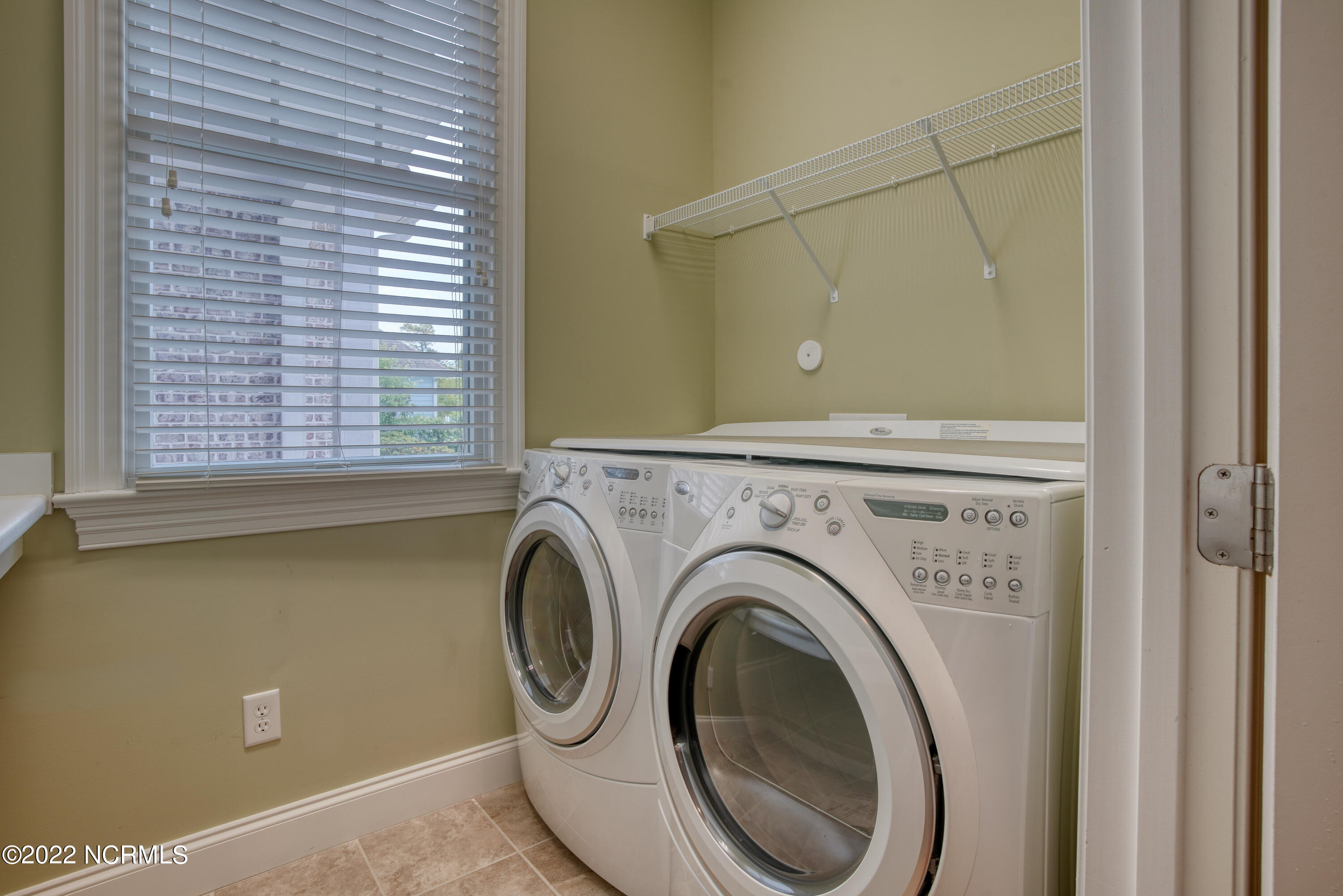 604 Tanbridge Road Wilmington, NC 28405 - Photo 26 of 33 Laundry Room