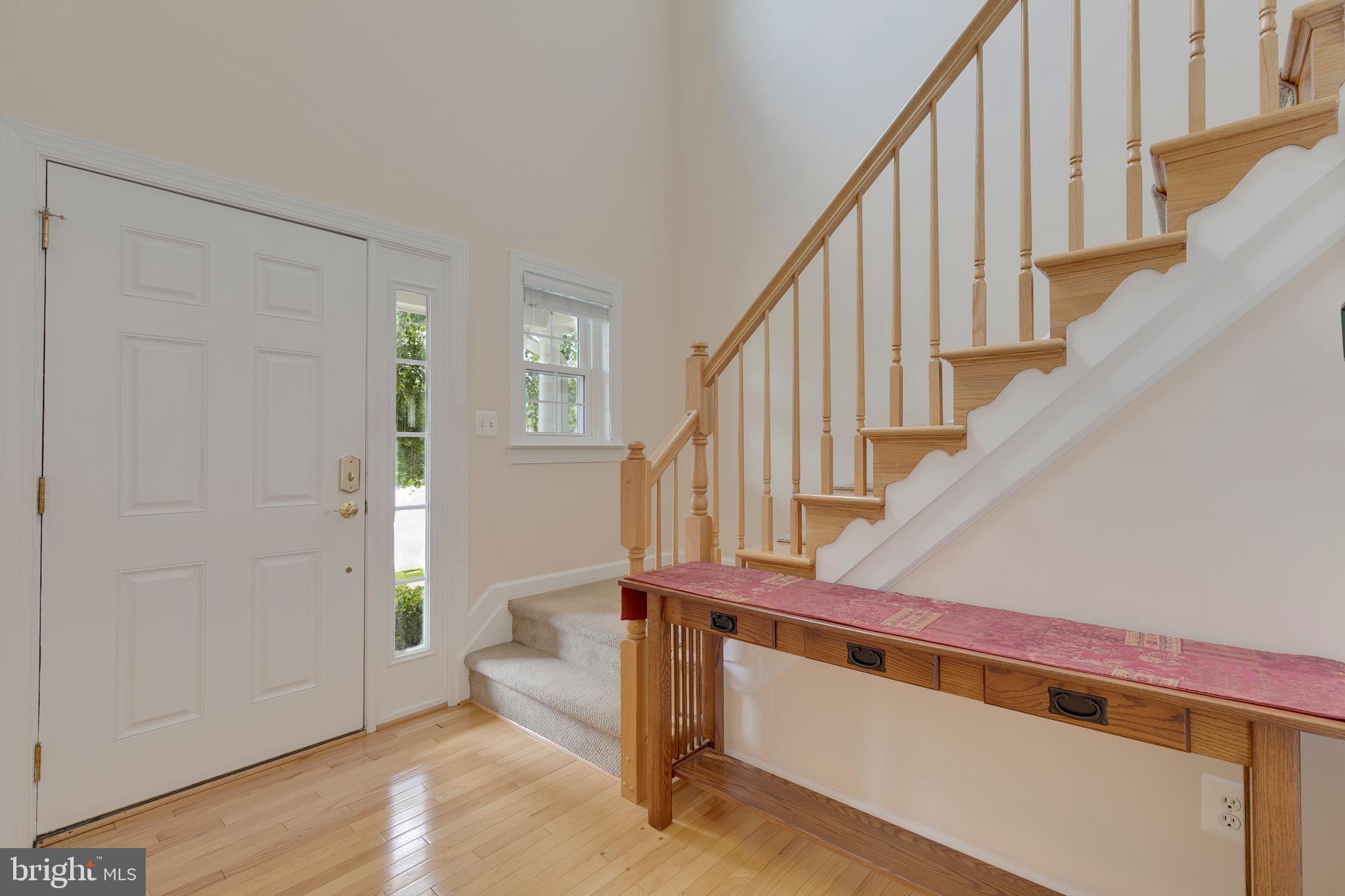 619 Crawfords Ridge Road Odenton, MD 21113 - Photo 4 of 41 Foyer