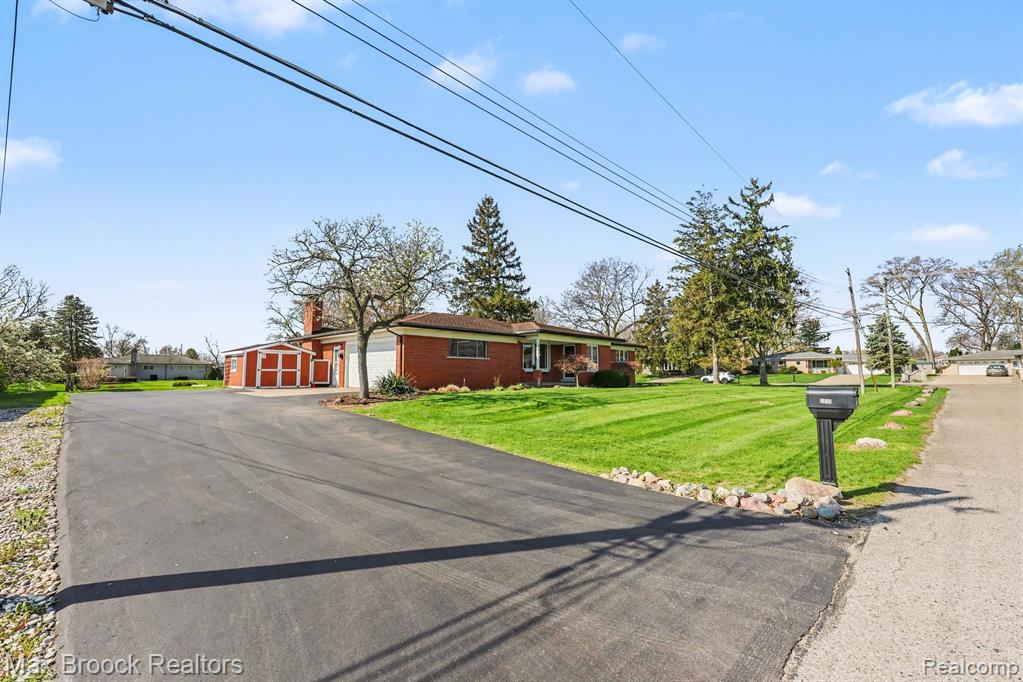 5030 Stellar Road Utica, MI 48316 - Photo 4 of 30