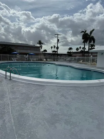 $89,995 | 900 Southwest 11th Avenue, Unit 4C, Hallandale Beach, FL 33009