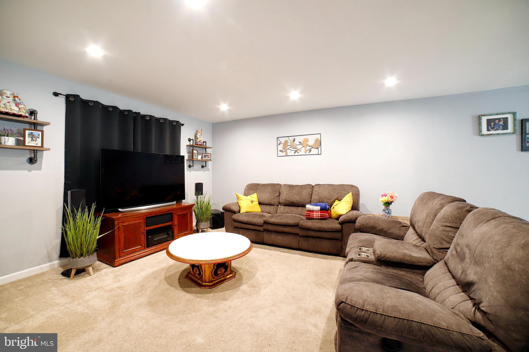 833 Selby Boulevard Edgewater, MD 21037 - Photo 14 of 67