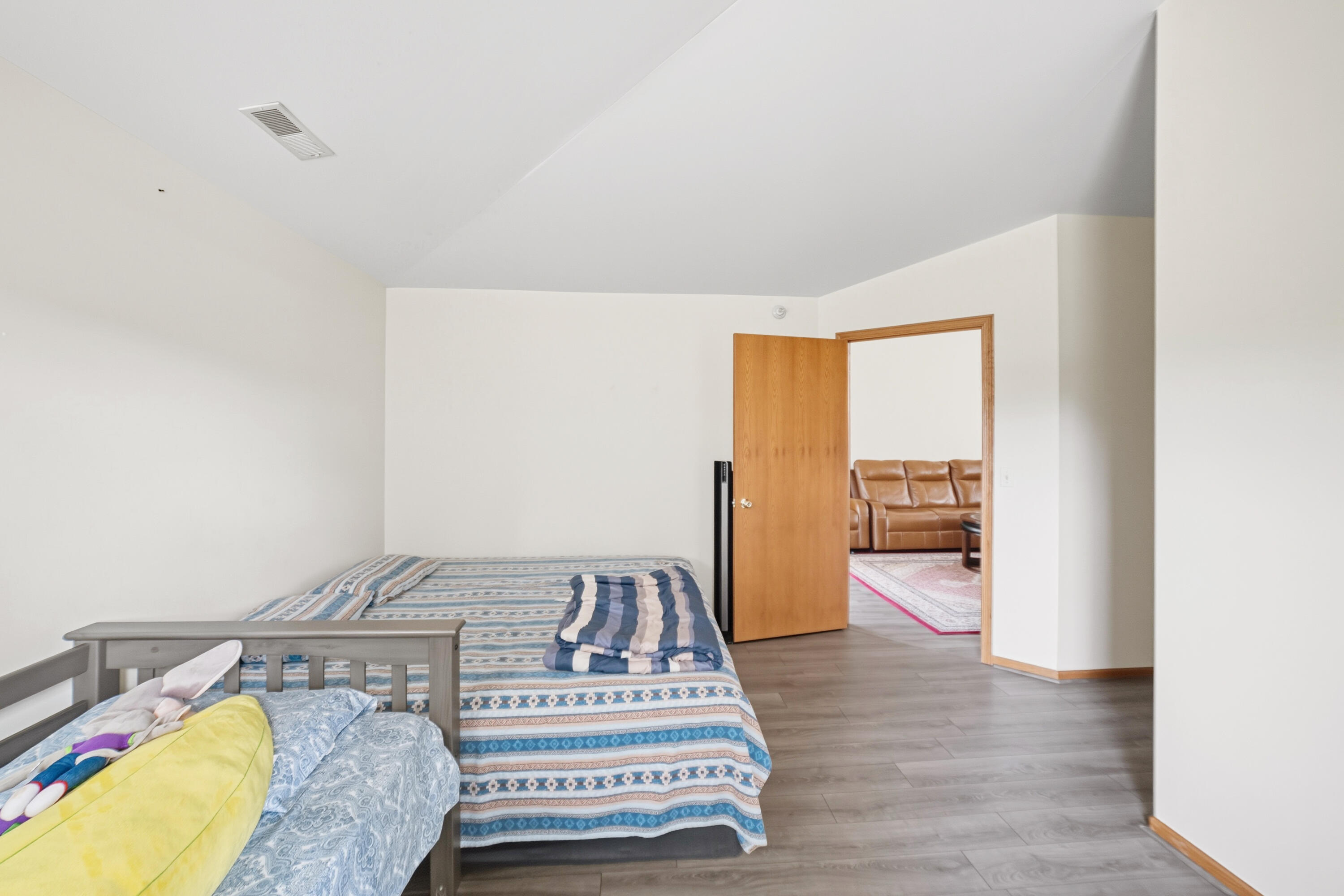 18740 Emerald Circle, Unit E Brookfield, WI 53045 - Photo 15 of 27 IMG_0811