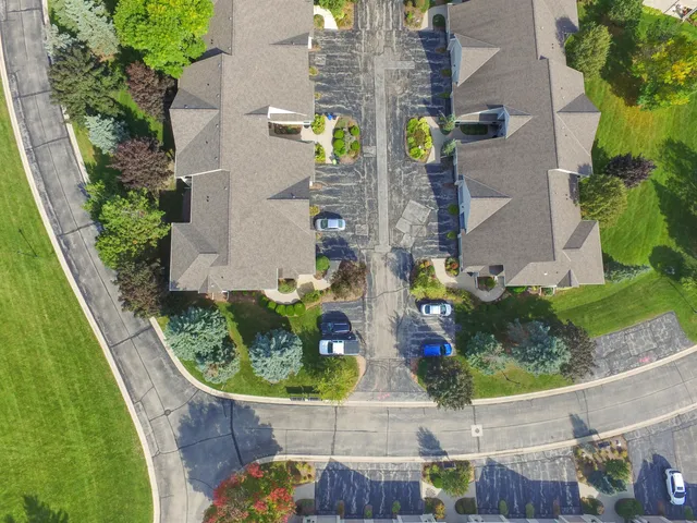 $309,900 | 18740 Emerald Circle, Unit E, Brookfield, WI 53045