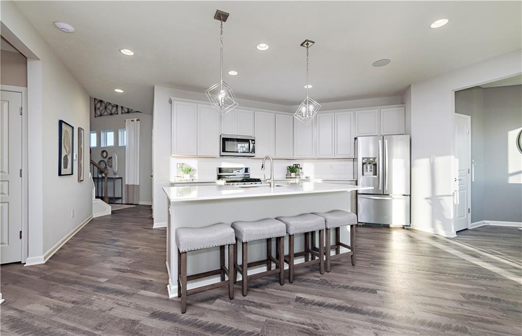 15639 Memorial Way Fishers, IN 46037 - Photo 9 of 31