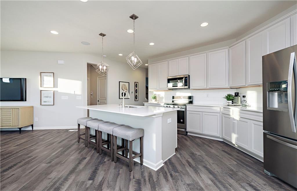 15639 Memorial Way Fishers, IN 46037 - Photo 10 of 31