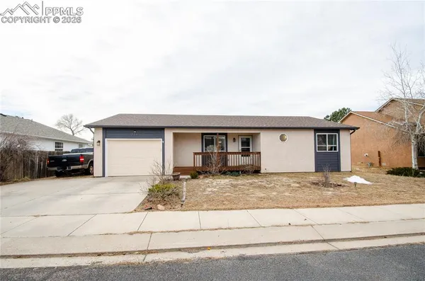 a house view with a outdoor space