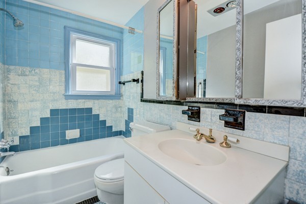 37 Knowles Road Worcester, MA 01602 - Photo 8 of 23 Gallery Image 8