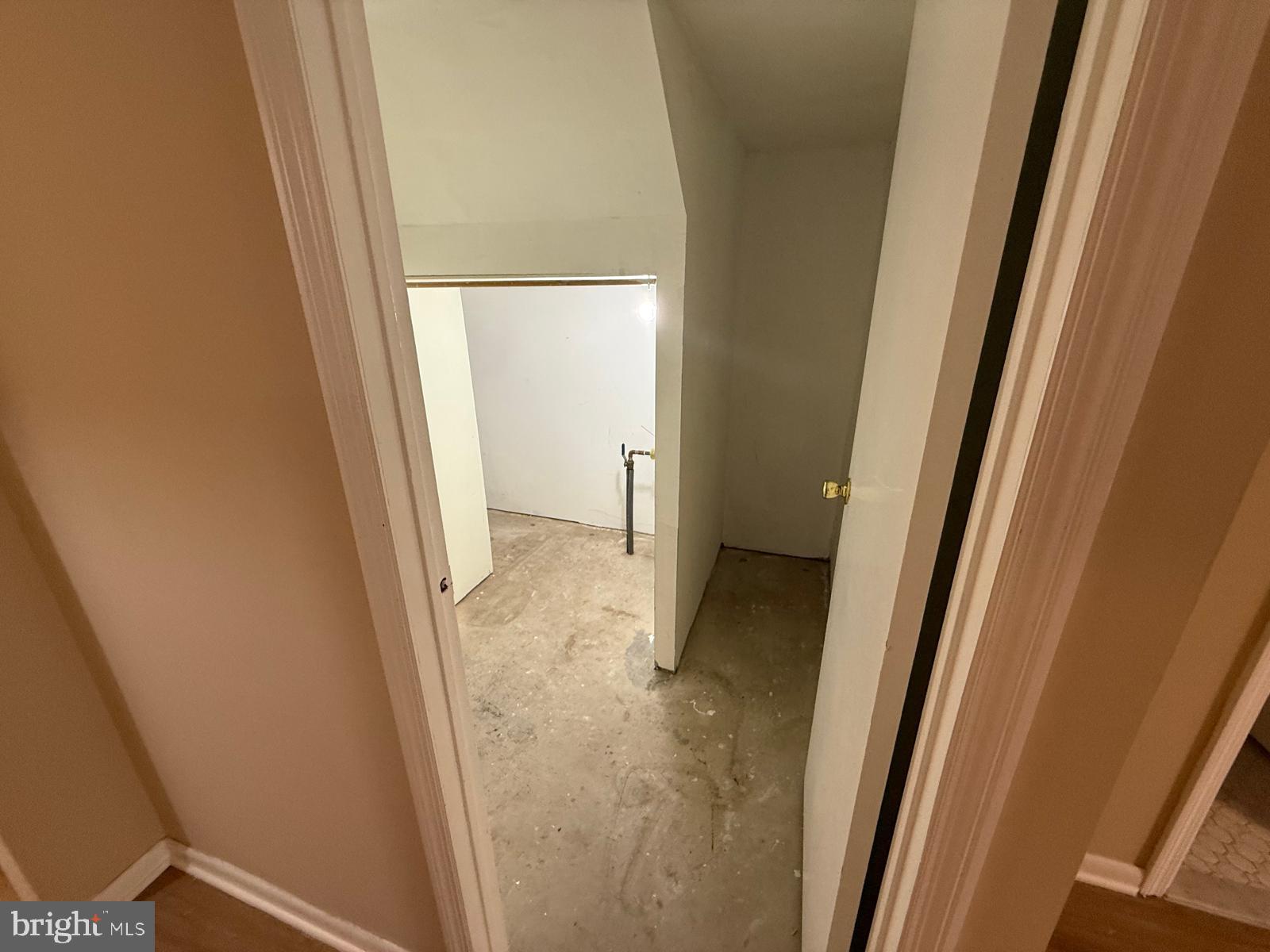 9388 Neil Road, Unit B Philadelphia, PA 19115 - Photo 7 of 37
