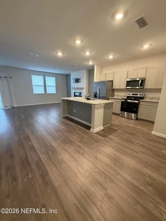 $2,100 | 14635 Macadamia Lane, Jacksonville, FL 32218